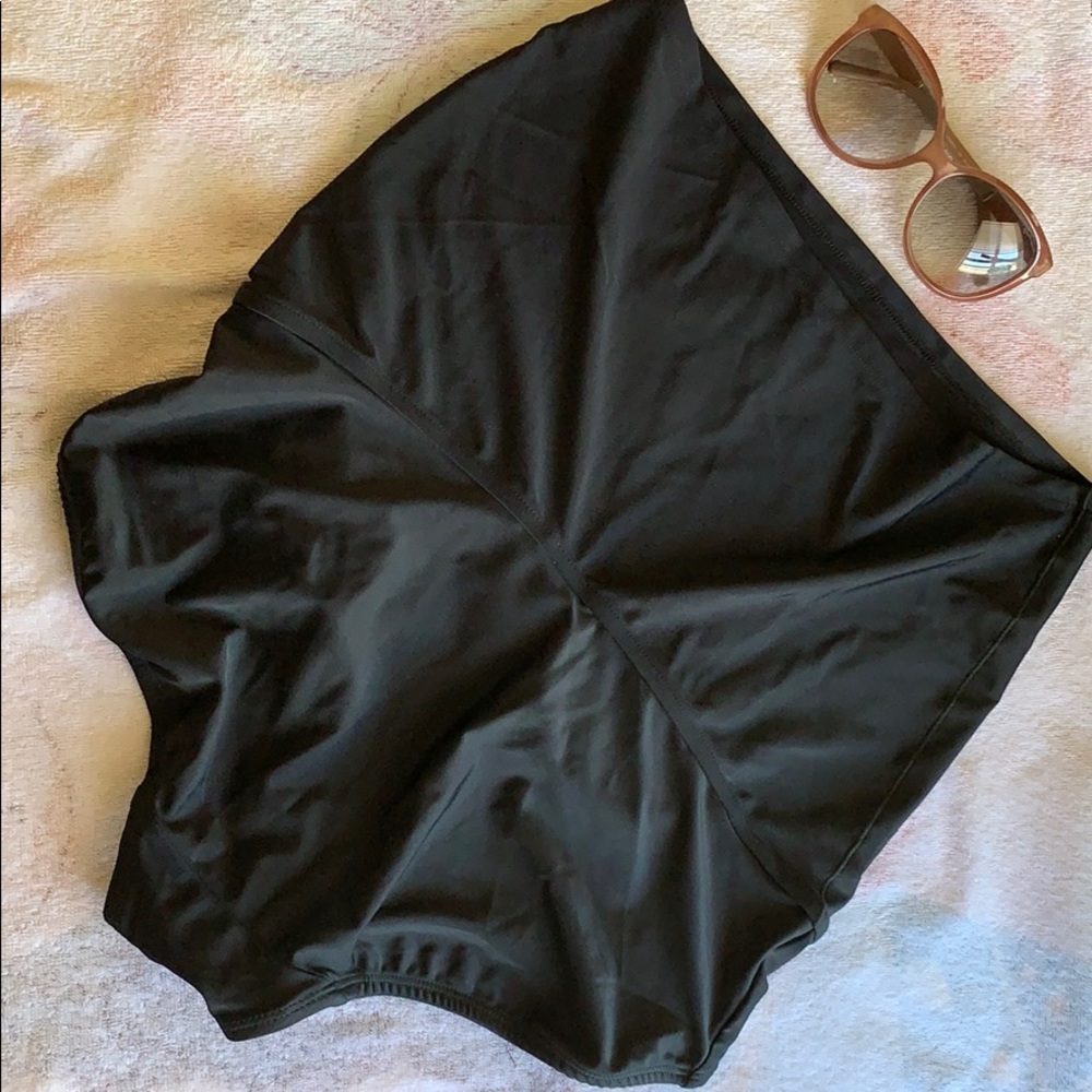 Mermaid Maternity - Picture 3 of 5